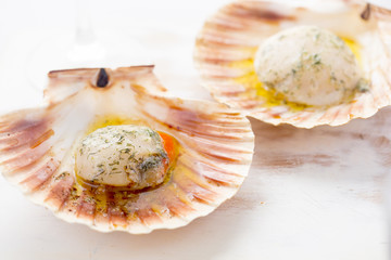 King scallops with garlic butter and herbs