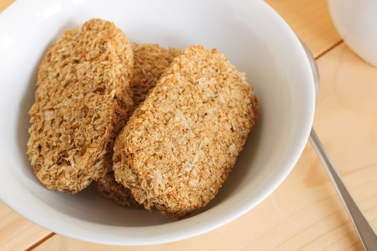 Wholewheat Breakfast Biscuit Cereal