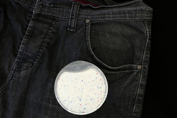 jeans and laundry detergent, jeans pants cleaning,

