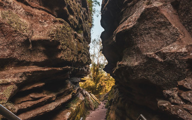 Pedra Partida no Parque do Monge