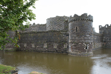 Mittelalterliche Festungsruine in Wales