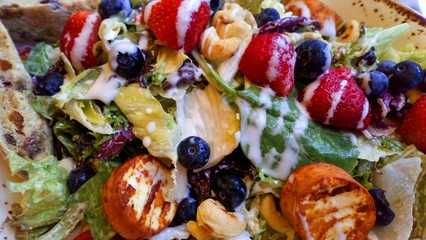 Salat mit Beeren