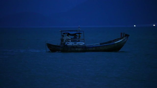 Late Night Randomness (25 Photos)  Sport fishing boats, Sea fish