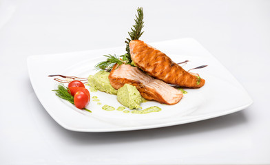 Grilled salmon and vegetables
