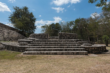Fototapeta na wymiar Ruins of the ancient Mayan city of Edzna near campeche, mexico