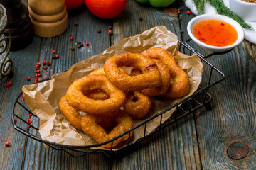 Onion rings in batter