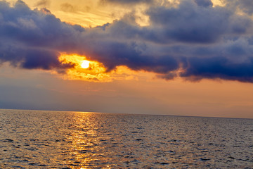 Fototapeta premium sunset over sea