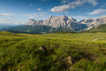 Fototapeta premium Panorama in den Dolomiten