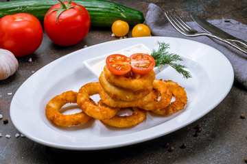 Onion rings in batter