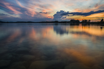 Sommer Ferien am schönen Bodensee mit traumhaften Sonnenuntergang 