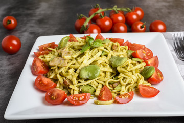 Pasta with bean and bacon