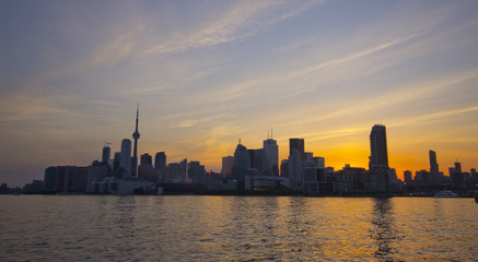 Fototapeta na wymiar Toronto Sunset