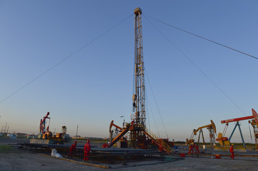 Fototapeta premium Oil drilling rig
