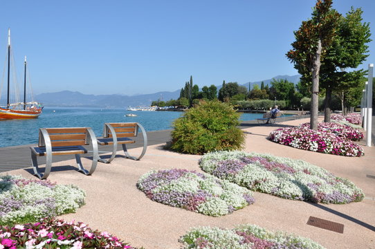 Promenade at lake Garda Bardolino in Italy