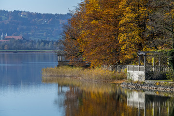 Autumn at Lake Kochel or Kochelsee Lake, Kochel am See, Upper Bavaria, Bavaria, Germany, Europe.