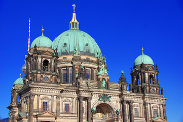 Fototapeta na wymiar Berliner Dom, the famous historical cathedral of Berlin