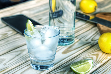 alcohol, gin, cocktail, tonic, drink, vodka, glass, ice, fresh, tablet