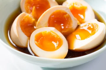 Meubelstickers 煮卵 © Tsuboya