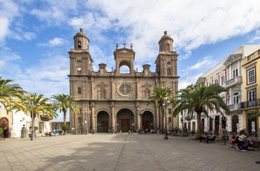 Fototapeta na wymiar Las Palmas cathedral, Gran Canaria, Spain