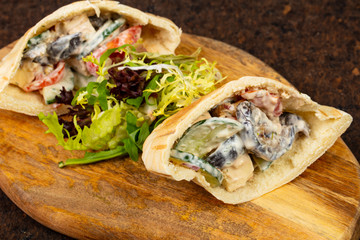 Delicious pita with vegetables