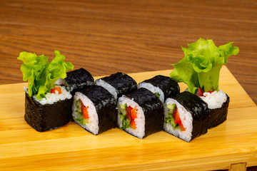 Appetizing yasai roll