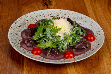 Liver salad with rucola