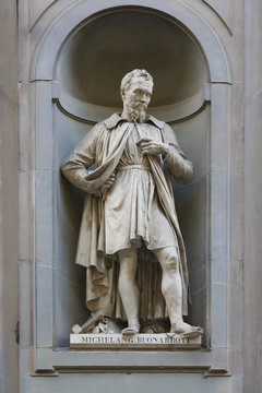 Statue of Michelangelo Buonarroti in Florence