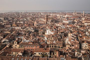 Fototapeta premium Panoramę Wenecji z Campanile na placu San Marco. Włochy.