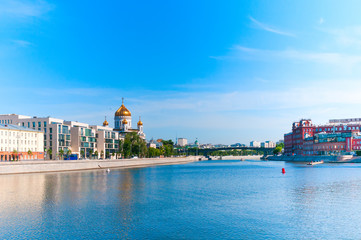 Naklejka premium View at the Moscow river and Cathedral of Christ the Saviour in Moscow, Russia