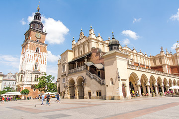 Obraz premium Former City Hall and Cloth Hall (Sukiennice) in Krakow (Poland)