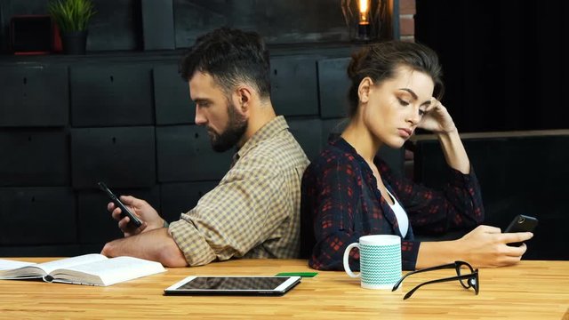 Internet surfing instead converation