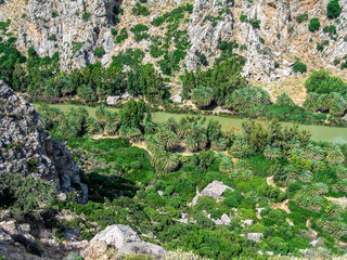 Fototapeta na wymiar Kourtaliotikos-Schlucht und Fluss Megas Potamos, Kreta, Griechenland