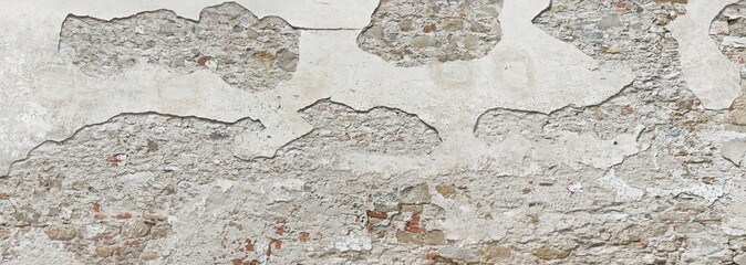 Alte Schloßmauer mit abgeplatzten Putz