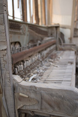 Fototapeta na wymiar piano abandoned after war