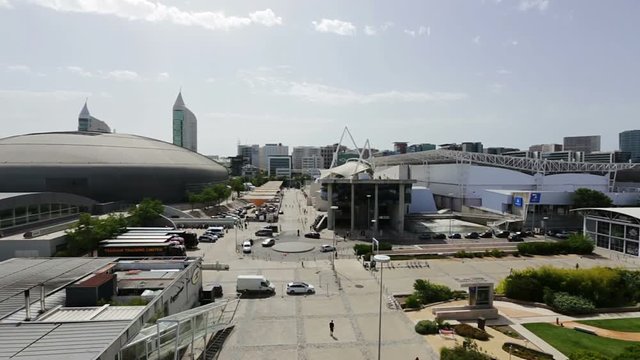 Walk in the funicular, over the park and the attractions of Lisbon.