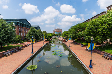 Historic Building in Downtown Frederick Maryland in the Corroll Creek Promenade © Christian Hinkle