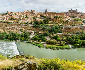 Fototapeta na wymiar Panoramic view of the historic city of Toledo with river Tajo, Spain.