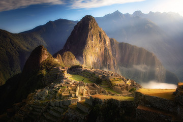 Machu Pichu Sunrise - obrazy, fototapety, plakaty