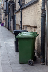 Obraz premium Trash bins in the streets of England