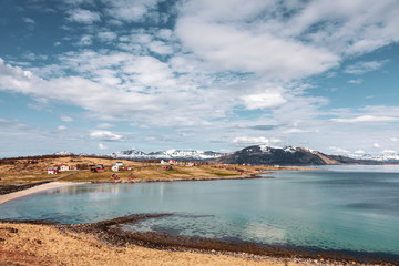 Fototapeta na wymiar Fjord mit Strand Idyllische Landschaft in Norwegen