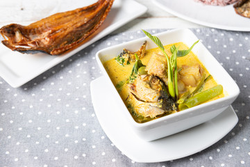 Pork curry with water spinach (Tae-pho soup)