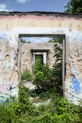 Fototapeta na wymiar Abandoned Hacienda in Yucatan, Old buildings