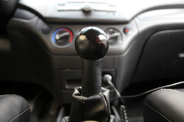 Mechanical transmission lever  inside the car