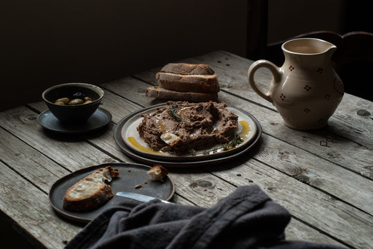 Lentil Pate And Bread Composition