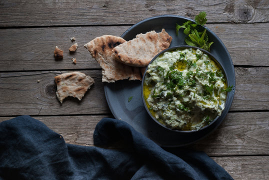 Delicious tzatziki appetizer served with pita