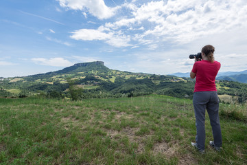 Naklejka premium trip on the hills,landscape of the 