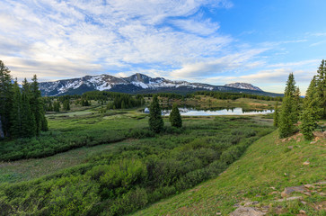 Fototapeta na wymiar Colorado Mountain Lake Landscape at Sunrise