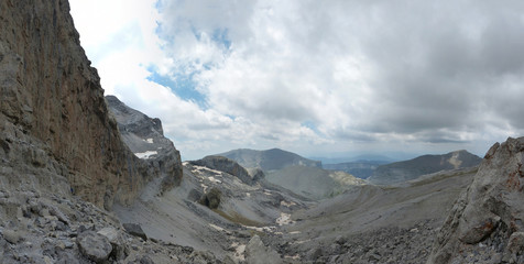 Vue pr&egrave;s de la br&egrave;che