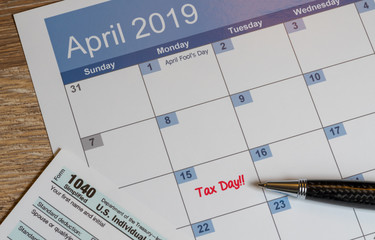 Form 1040 Simplified allows filing of taxes on postcard