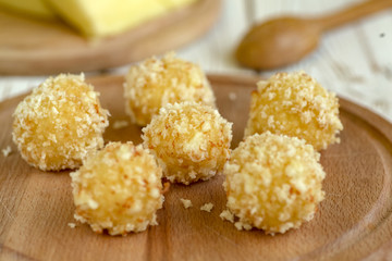 cheese balls